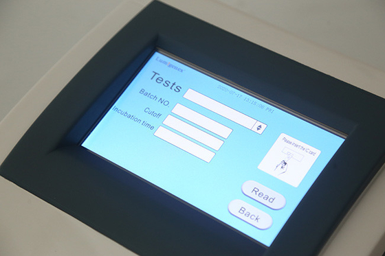 محلل المقايسة المناعية الفلورية CE AC100V مؤتمت بالكامل